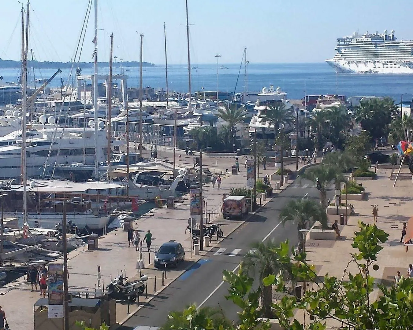 Brand New Villa In The City Center Cannes