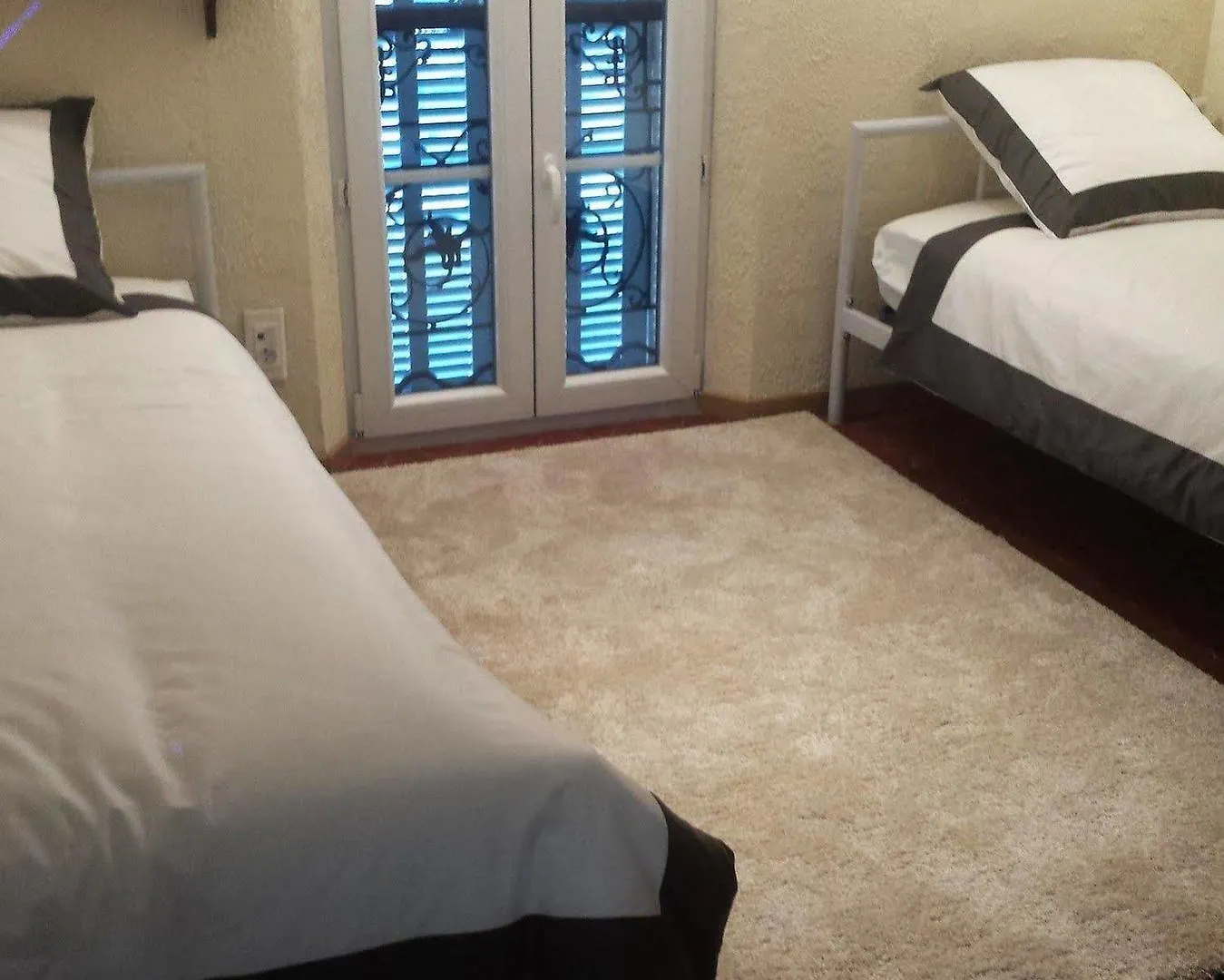 *** Hotel Brand New Villa In The City Center Cannes Francia